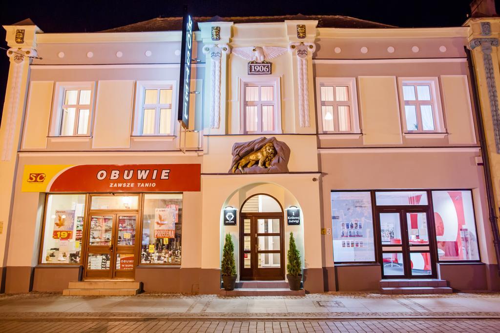 Lew Hostel Иновроцлав Екстериор снимка