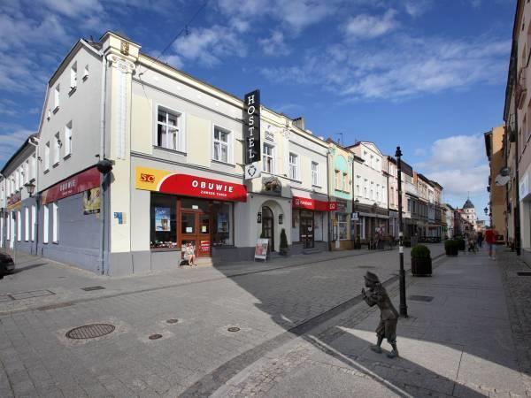 Lew Hostel Иновроцлав Екстериор снимка