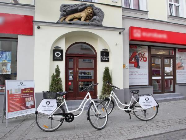Lew Hostel Иновроцлав Екстериор снимка