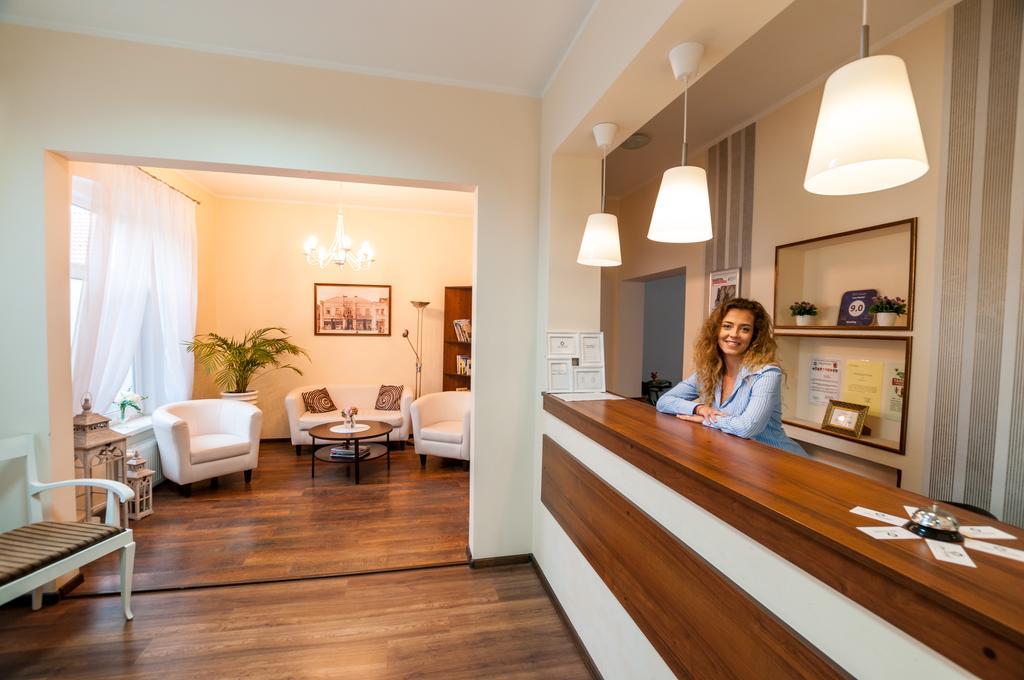 Lew Hostel Иновроцлав Екстериор снимка