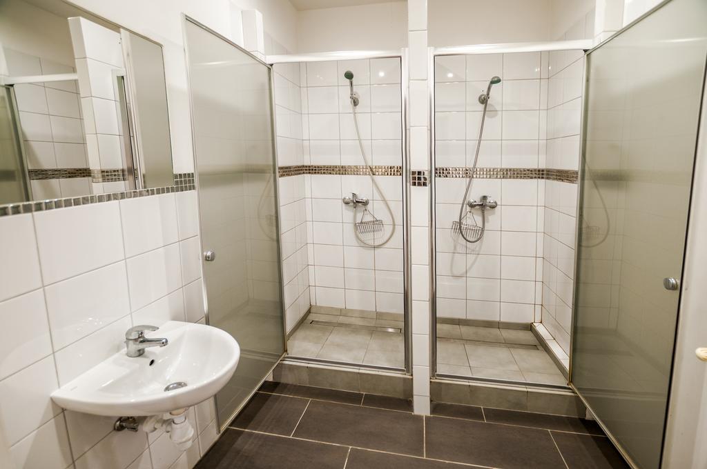 Lew Hostel Иновроцлав Екстериор снимка